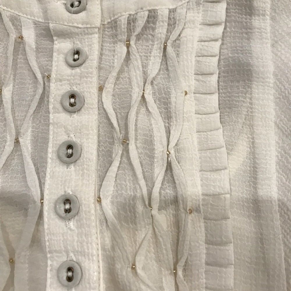 XOXO | SMOCKED TOP - Picture 2 of 3